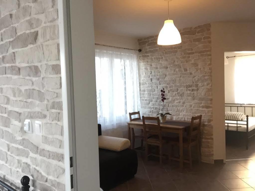 Apartment Nanito Трогир Екстериор снимка